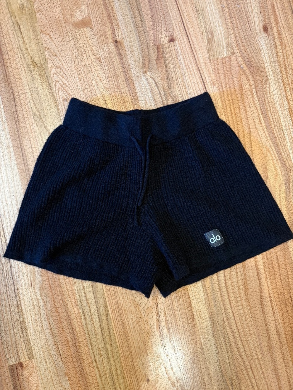 Alo Plush Waffle Shorts Black Large Fits Medium GUC